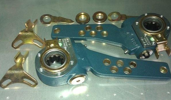 Slack adjuster pair for Freuhauf Axles	              